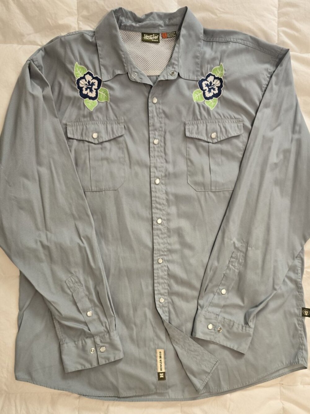 Howler Bros Gaucho Snapshirt- Hibiscus (XL) - Picture 4 of 5